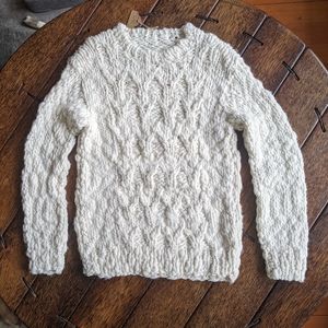 Virgen wool handmade cable sweater